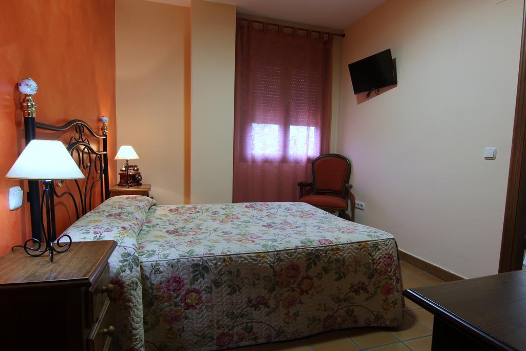 Hotel Rural Hojaranzos Tejeda de Tiétar Exterior foto